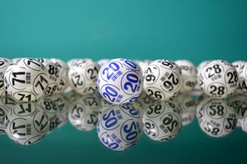 Lottery numbers mirror table